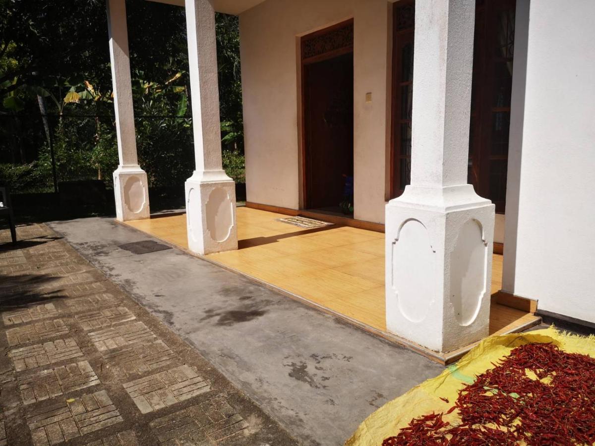 Sithu Guesthouse Bentota Dış mekan fotoğraf